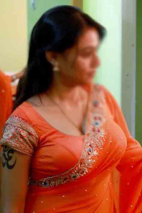 female delhi escorts